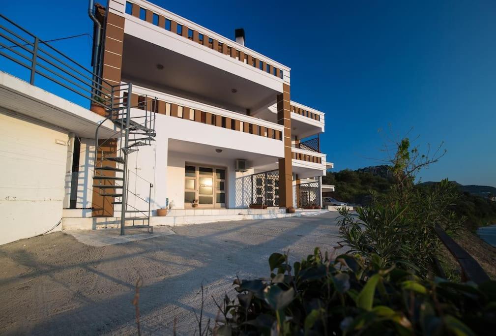 Ben'S Homes Nopigia Exterior photo